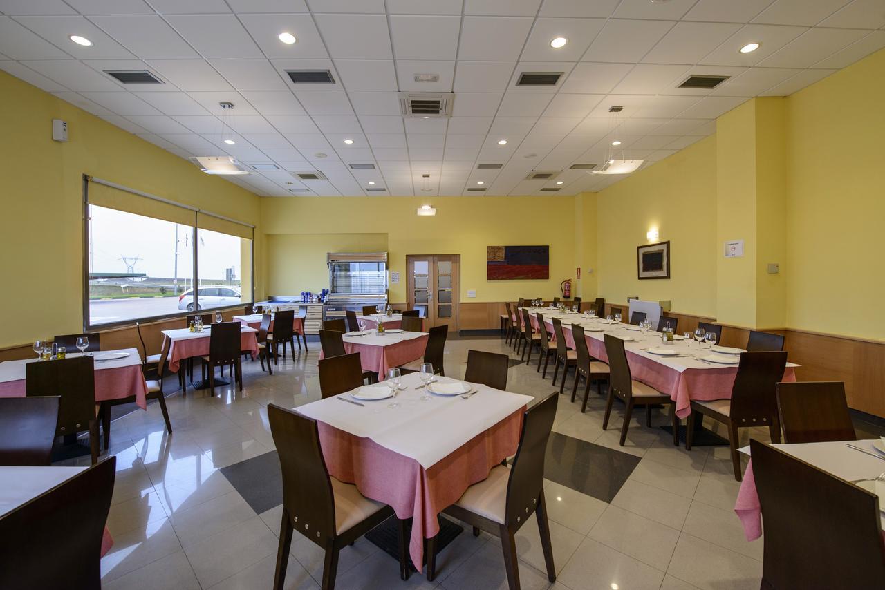 Hotel Castillo El Burgo El Burgo Ranero Ngoại thất bức ảnh